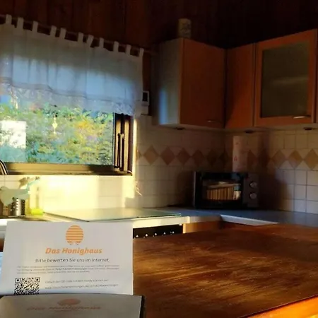 In Suettorf With Swimming Pool Semesterbostad